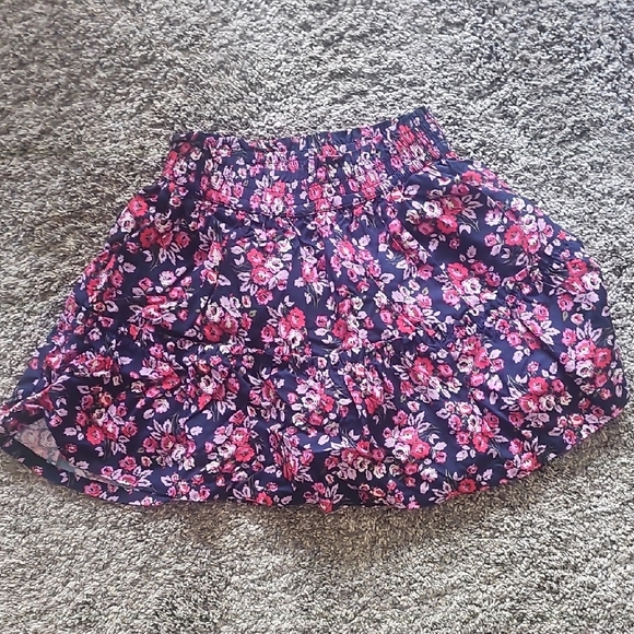 GAP Other - Nwt! Girls MEDOUM (8) GAP Blue and Pink Floral Skort